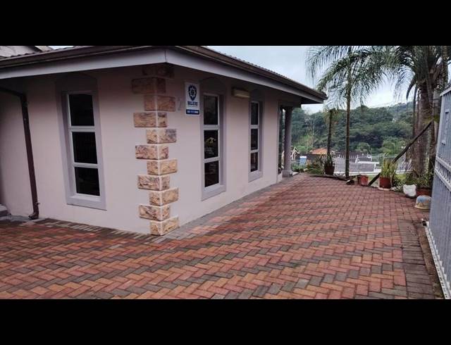 3 BEDROOM HOUSE FOR SALE IN SHALLCROSS